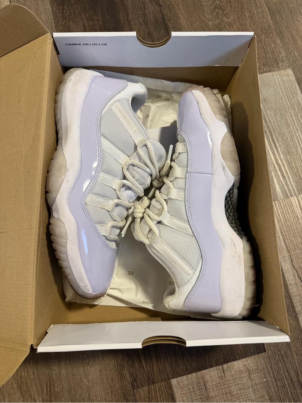 Air Jordan 11 Retro Low White/Pure Violet sneaker